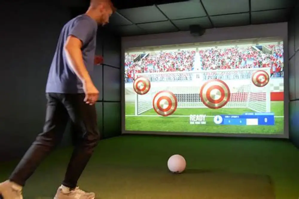 Indoor AR Football Simulator Projector for Home School Mall Entertainment Steel Educational Tool